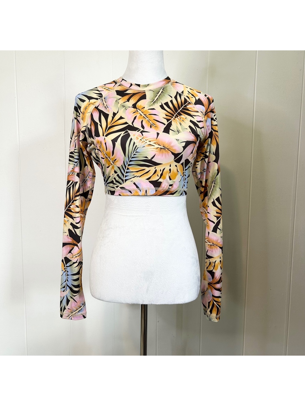 Billabong Floral Tropical Long Sleeve Swim Top Rashguard Swimwear Women's Medium